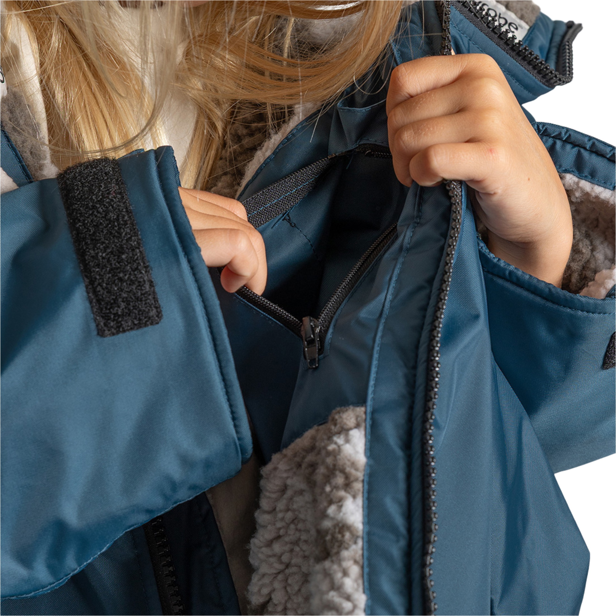 2026 Dryrobe Junior Advance Long Sleeve Changing Robe V3KSLSDA - Deep Sea Blue Sand Camo